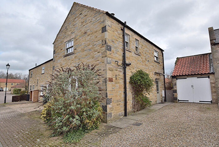 3 Bedroom Detached House For Sale In Parkshill Court, Melsonby, DL10