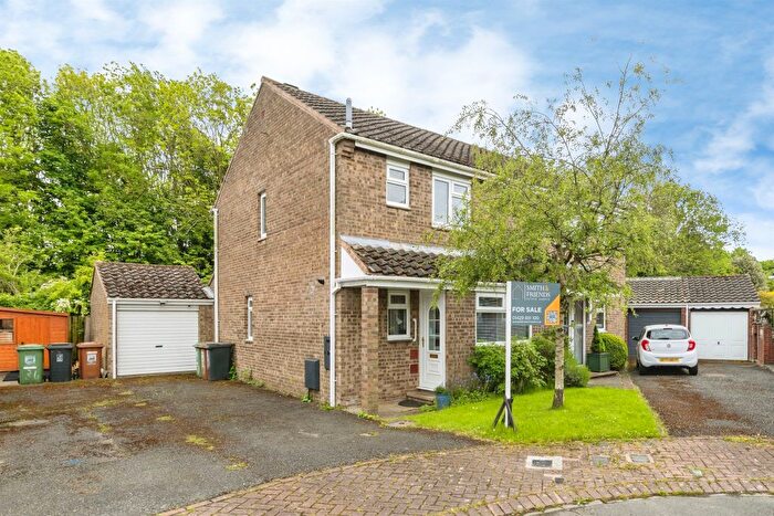 3 Bedroom Semi-Detached House For Sale In Mildenhall Close, Hartlepool, TS25