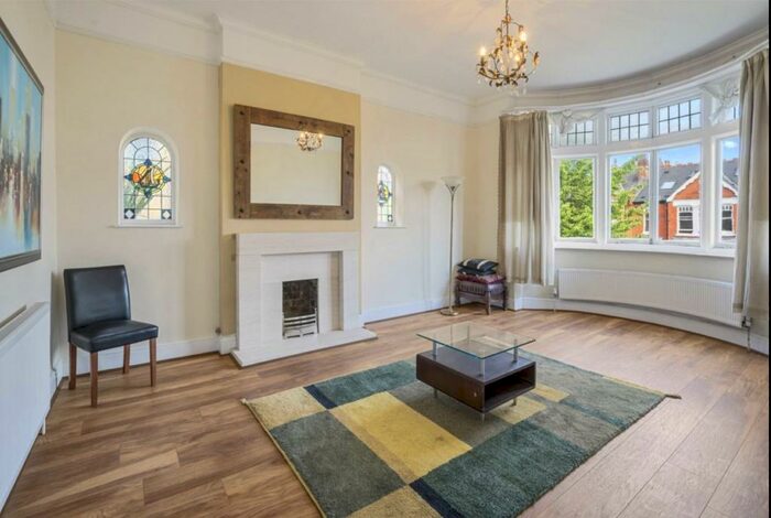 4 Bedroom Maisonette To Rent In Dukes Avenue, London, N10