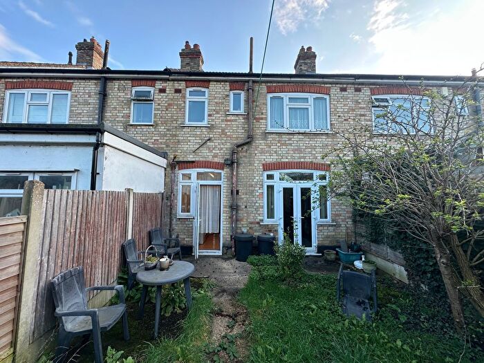 3 Bedroom Terraced House For Sale In Havering Gardens, Chadwell Heath, Essex, RM6
