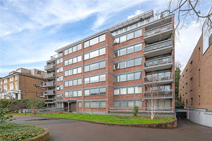 2 Bedroom Flat For Sale In Eton Road, London, NW3