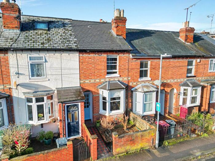 2 Bedroom Terraced House For Sale In Foxhill Road, Reading, RG1