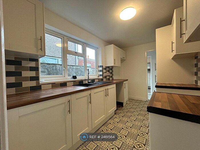 3 Bedroom Terraced House To Rent In Stanley Street, Grimsby, DN32