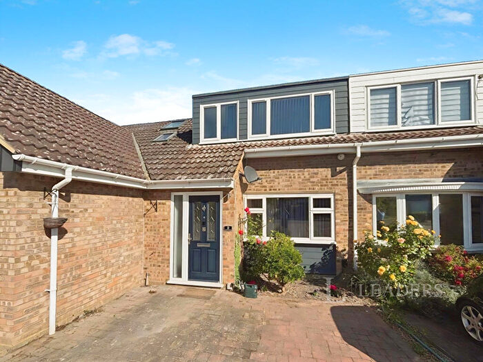 3 Bedroom Terraced House To Rent In Coombelands, SG8