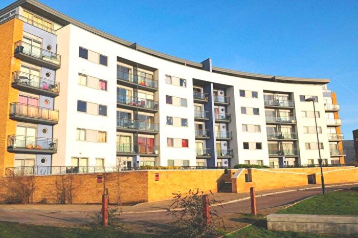 2 Bedroom Apartment To Rent In Tideslea Path, Thamesmead West, SE28