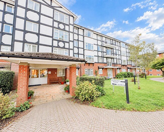 1 Bedroom Flat To Rent In St. Helens Crescent, Hastings, TN34