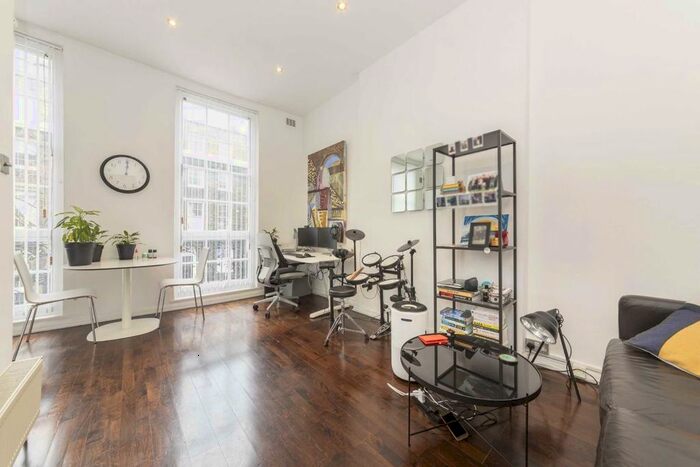 1 Bedroom Flat To Rent In Calthorpe Street, London, WC1X