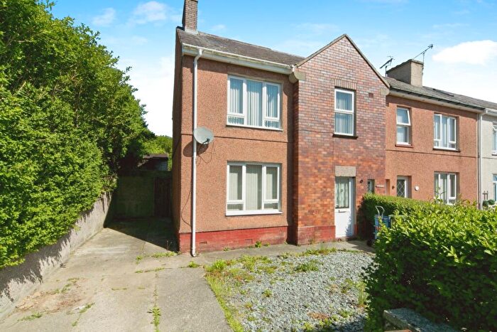 3 Bedroom End Of Terrace House For Sale In Kingsley Avenue, Bangor, Gwynedd, LL57