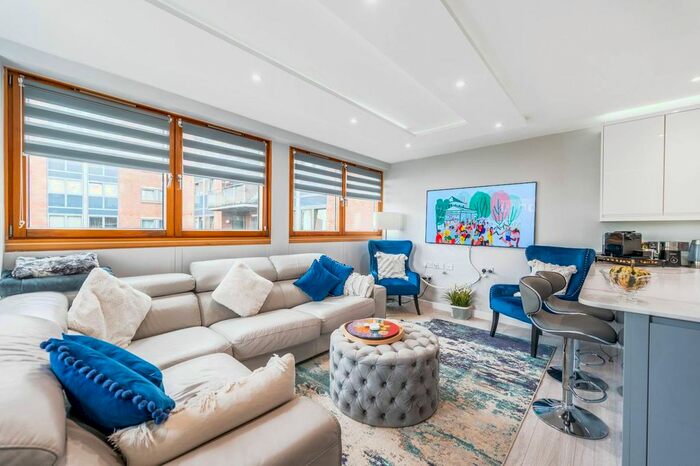 2 Bedroom Flat To Rent In Donnington Road, Willesden, London, NW10