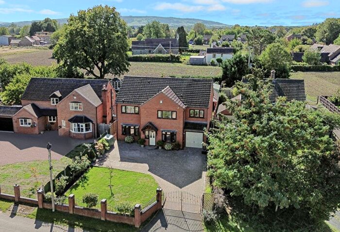 4 Bedroom Detached House For Sale In Church View, Pinvin, Pershore, Worcestershire, WR10