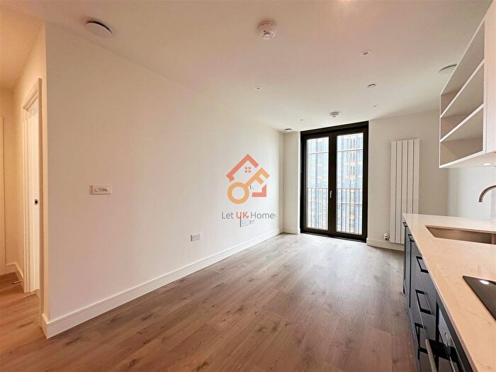 1 Bedroom Flat To Rent In Menara Point, Affinity View, London, E16