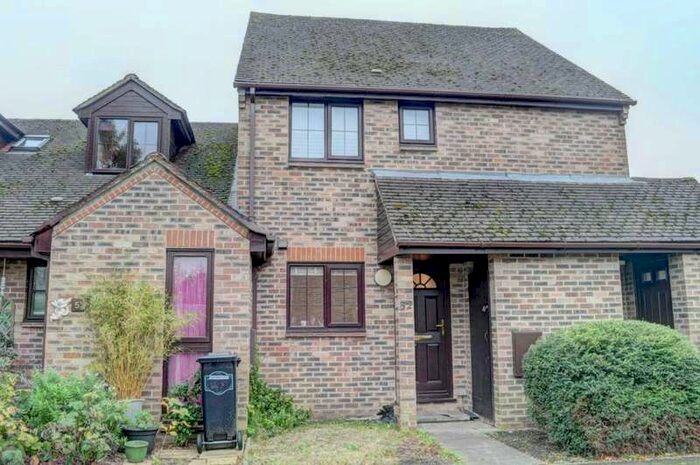1 Bedroom Maisonette Flat To Rent In Atwell Close, Wallingford, OX10