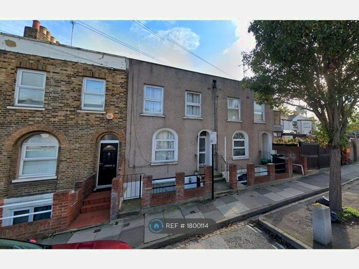 1 Bedroom Flat To Rent In Wellington Street, Gravesend, DA12