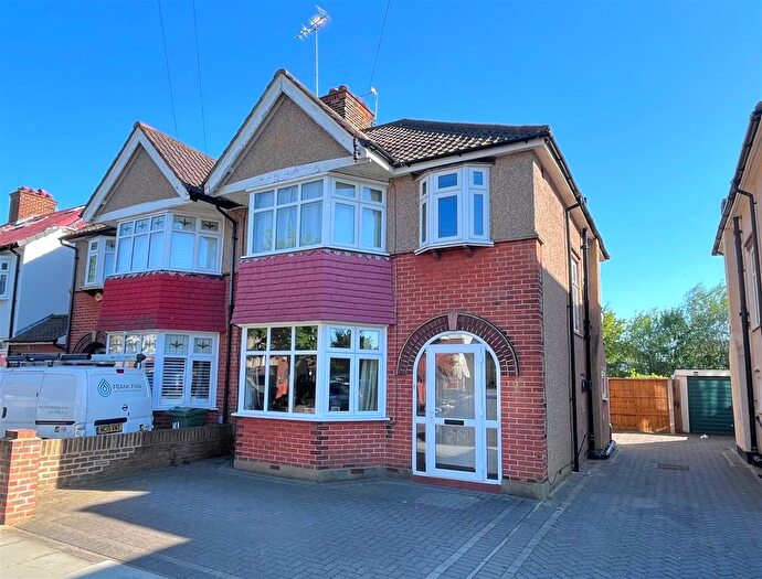 3 Bedroom Semi-Detached House For Sale In Constance Road, Whitton, TW2