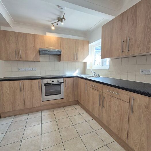 3 Bedroom Terraced House To Rent In Hervey Park Road, Walthamstow, E17