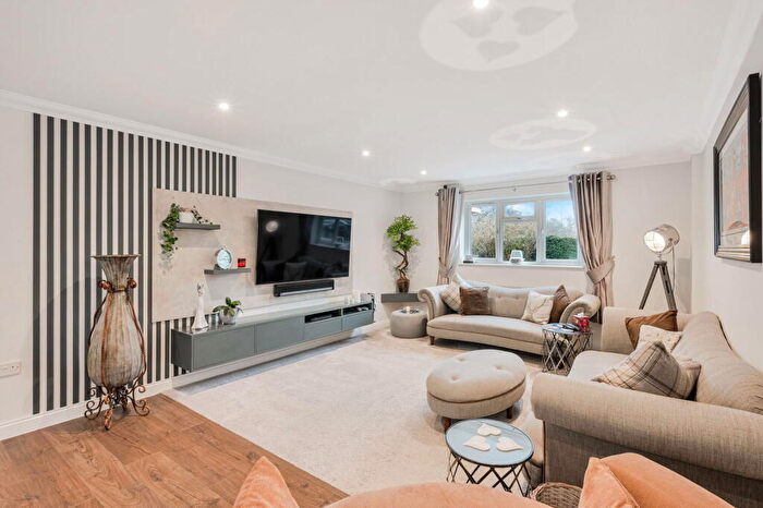 4 Bedroom Detached House For Sale In Snow Hill, Crawley Down, Crawley, RH10