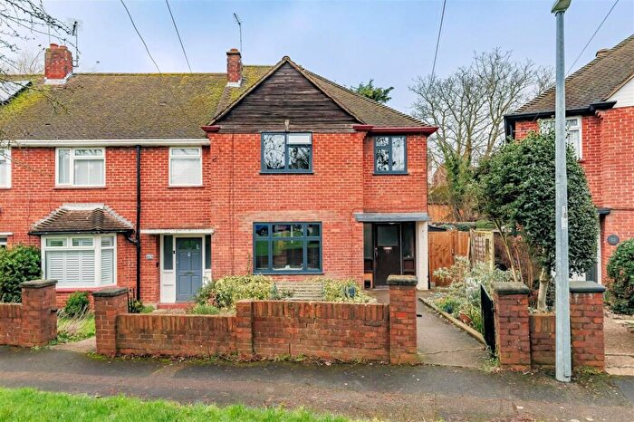 3 Bedroom End Of Terrace House For Sale In Crows Road, Epping, CM16