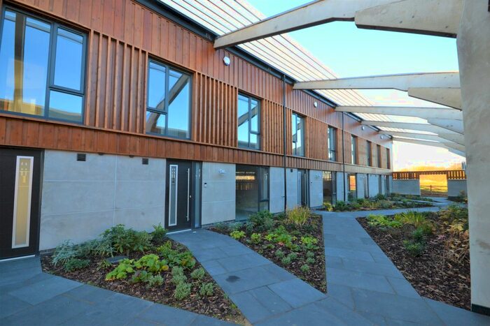 4 Bedroom Barn Conversion For Sale In Wilsic Lane, Tickhill, Doncaster, DN11