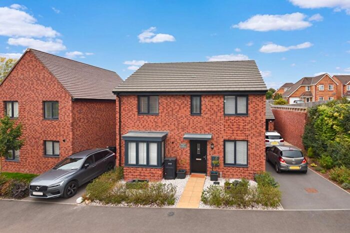 4 Bedroom Detached House For Sale In Elizabeth Road, Cullompton, EX15
