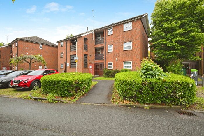 1 Bedroom Flat For Sale In Athelstan Walk North, Welwyn Garden City, AL7