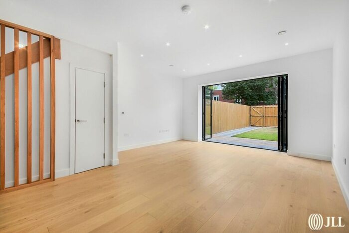 4 Bedroom Terraced House To Rent In Caird Street, London, W10