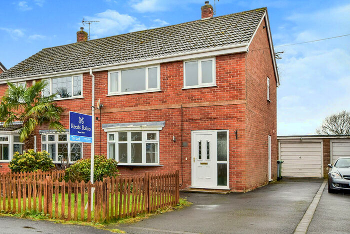 3 Bedroom Semi-Detached House To Rent In Keswick Close, Macclesfield, Cheshire, SK11