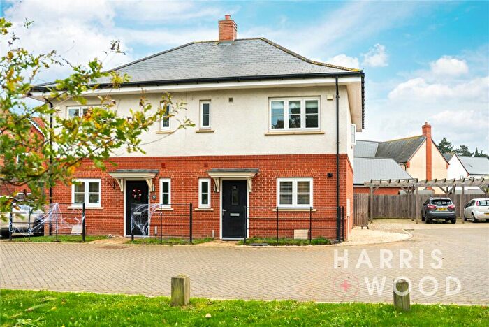 3 Bedroom Semi-Detached House For Sale In Oakhouse Close, Colchester, Essex, CO4