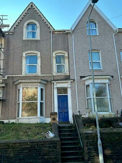 6 Bedroom House To Rent In Bryn Y Mor Crescent, Swansea, SA1