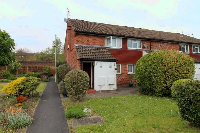 1 Bedroom Maisonette To Rent In Willowmead, Hertford, SG14