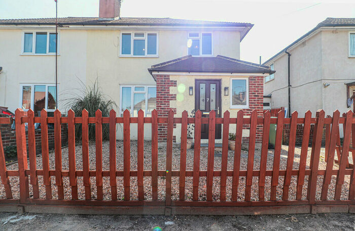 3 Bedroom Semi-Detached House To Rent In Longfield Close, Farnborough, GU14