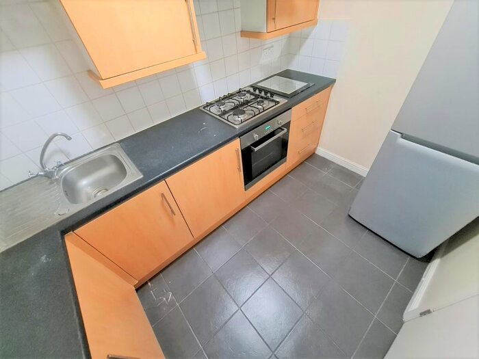 2 Bedroom Flat To Rent In Flat, Woodgrange Road, London, E7