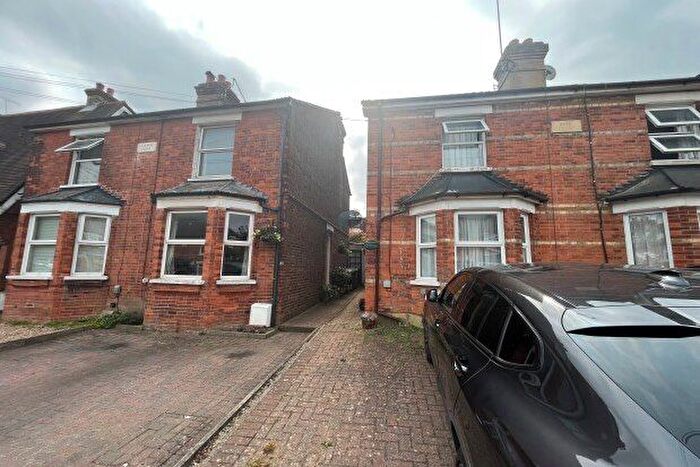 2 Bedroom Semi-Detached House To Rent In Hectorage Road, Tonbridge, TN9