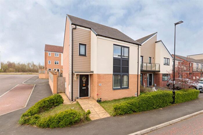 3 Bedroom Detached House For Sale In Osprey Walk, Great Park, NE13