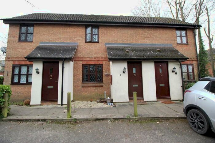 1 Bedroom Terraced House To Rent In Coxbridge Court, Billericay, CM12