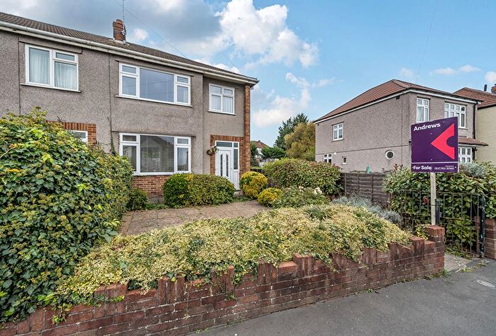 3 Bedroom End Of Terrace House For Sale In Filton Avenue, Horfield, Bristol, BS7