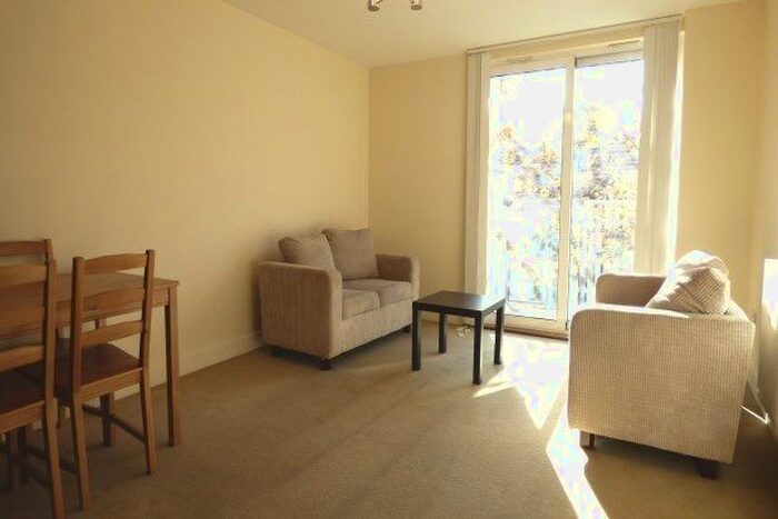 2 Bedroom Flat To Rent In Goldsmith Avenue, Southsea, PO4