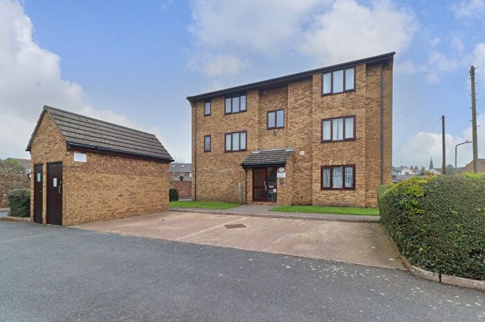 1 Bedroom Flat For Sale In West Street, Deal, Kent, CT14