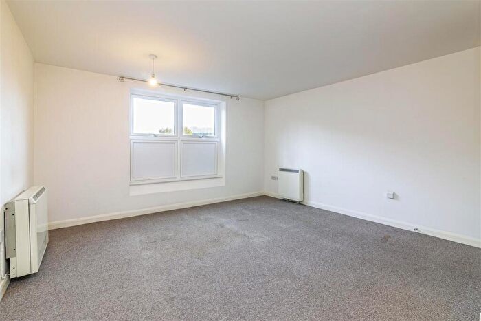 1 Bedroom House To Rent In Chardlace Walk, Nottingham, NG1