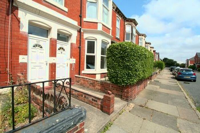 2 Bedroom Flat To Rent In Tosson Terrace, Heaton, Newcastle Upon Tyne, NE6