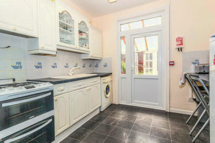5 Bedroom Terraced House To Rent In Grayshott Road, Southsea, PO4
