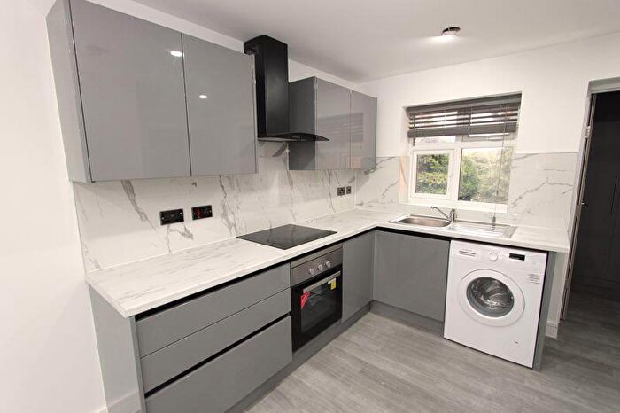 1 Bedroom Apartment To Rent In Boughton Green Road, Northampton, NN2