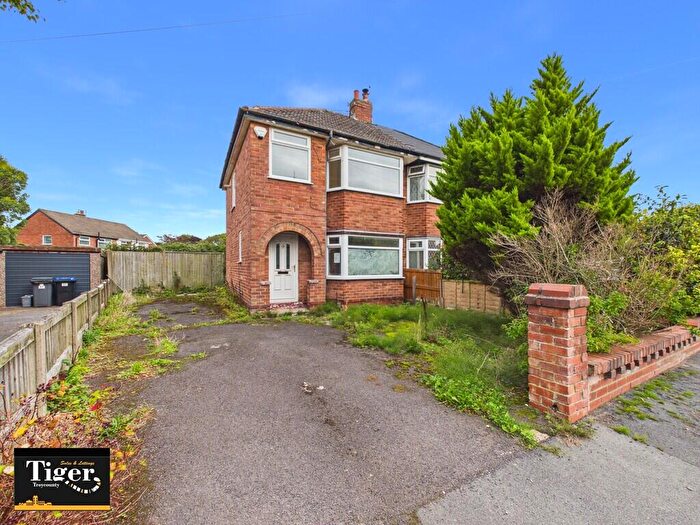 3 Bedroom Semi Detached House For Sale In Stainforth Avenue, Bispham, FY2