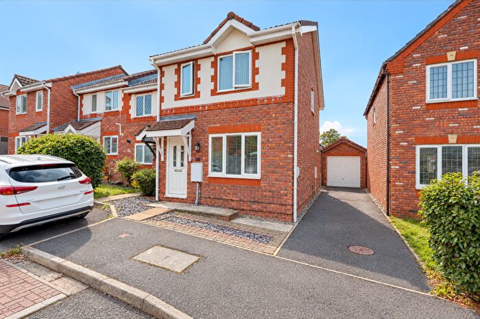 3 Bedroom End Of Terrace House For Sale In Arrow Close, Waterside Park, SO19