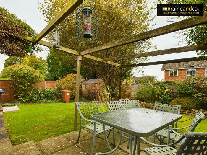 2 Bedroom Detached Bungalow For Sale In Fairview, Potters Bar, EN6