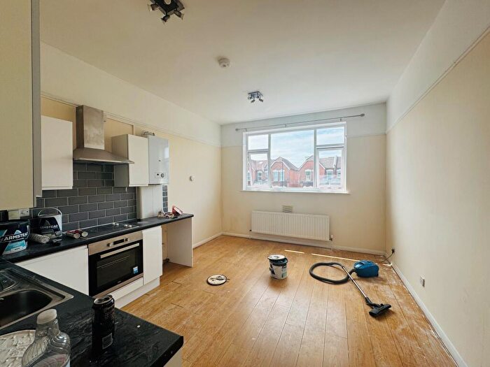 1 Bedroom Apartment To Rent In Portswood Road, Southampton, SO17