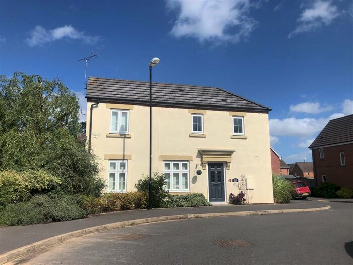 3 Bedroom End Of Terrace House To Rent In Mohawk Bend, Coventry, CV4