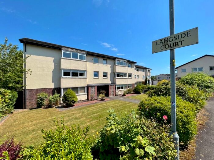 3 Bedroom Flat To Rent In Langside Court, Bothwell, Glasgow, G71