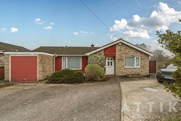 3 Bedroom Detached Bungalow For Sale In Park Walk, Holton, Halesworth, IP19