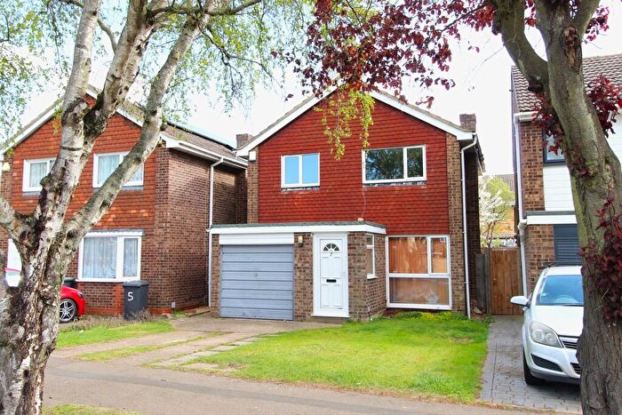 3 Bedroom Detached House For Sale In Mill Lane, Sandy, SG19