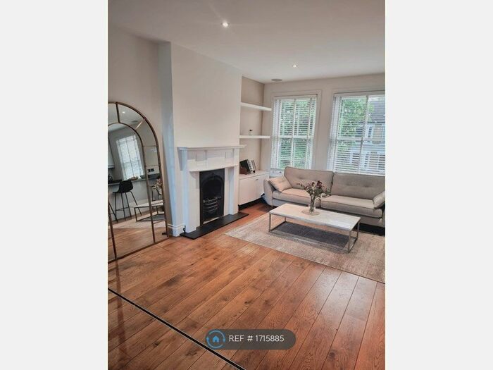 2 Bedroom Maisonette To Rent In Heathfield Gardens, London, W4